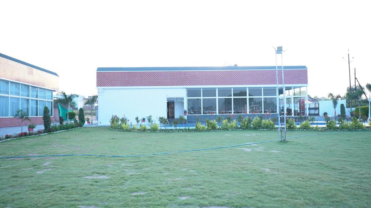 The Kamoda Resort Ambikāpur Exteriér fotografie